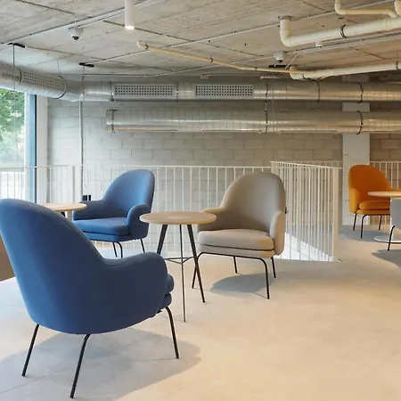 Micampus San Mames Students *